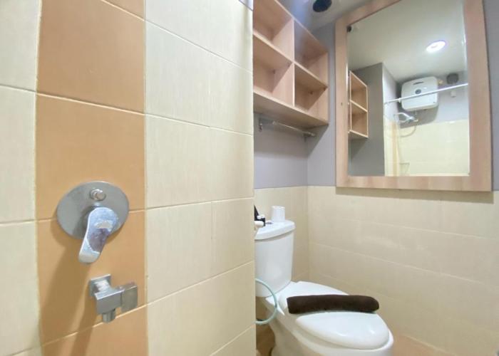 Beauty Studio No Kitchen at Easton Park Residence Jatinangor Apartment By Travelio