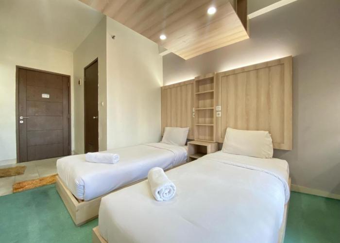 Beauty Studio No Kitchen at Easton Park Residence Jatinangor Apartment By Travelio