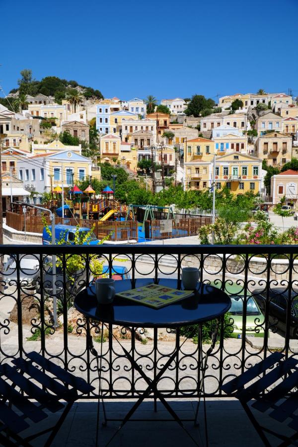 фото Symi Central Point