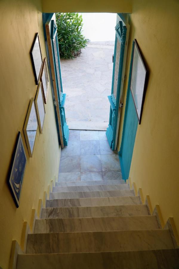 фото Symi Central Point