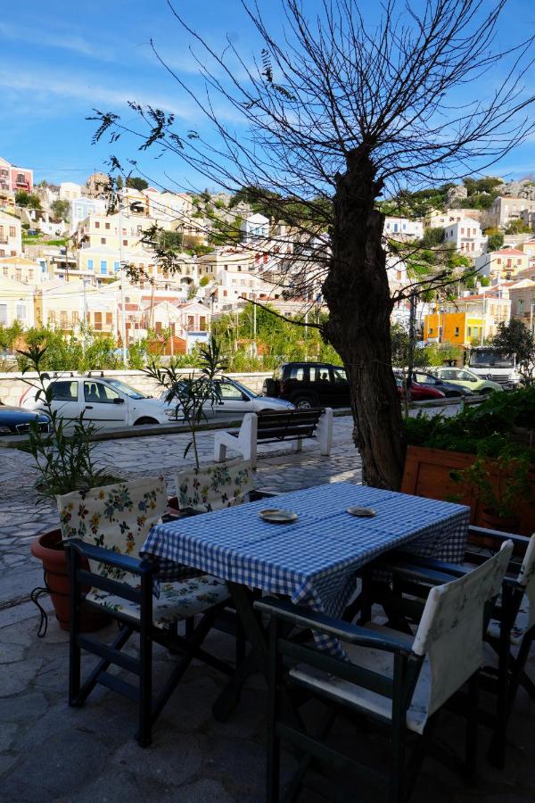 фото Symi Central Point