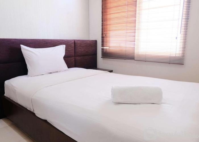 Spacious 3BR Combined Unit at Pinewood Apartment By Travelio