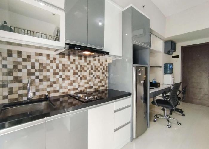 Strategic and Comfy Studio at Skyland City Jatinangor Apartment By Travelio