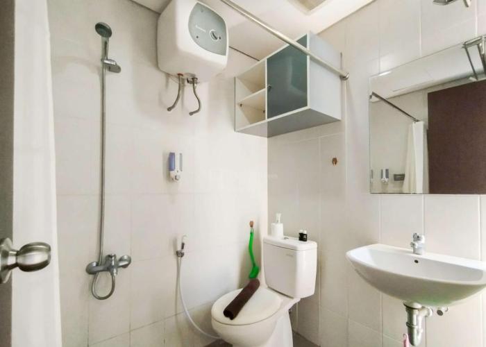 Strategic and Comfy Studio at Skyland City Jatinangor Apartment By Travelio