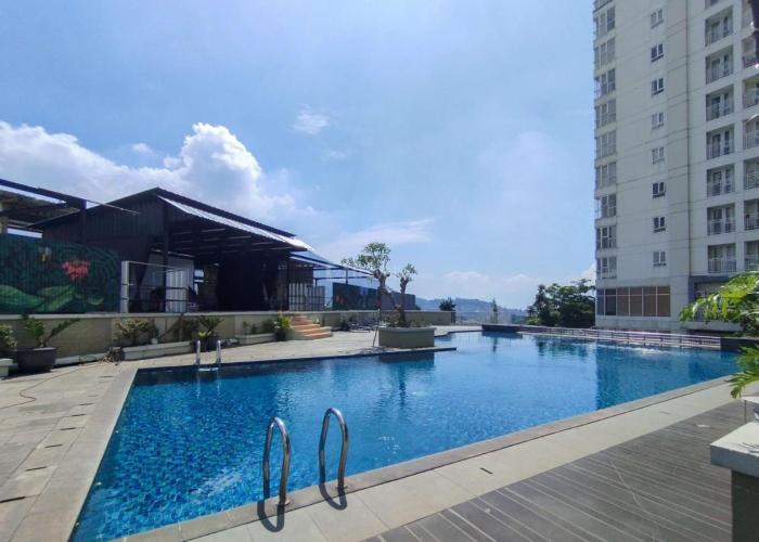 Strategic and Comfy Studio at Skyland City Jatinangor Apartment By Travelio