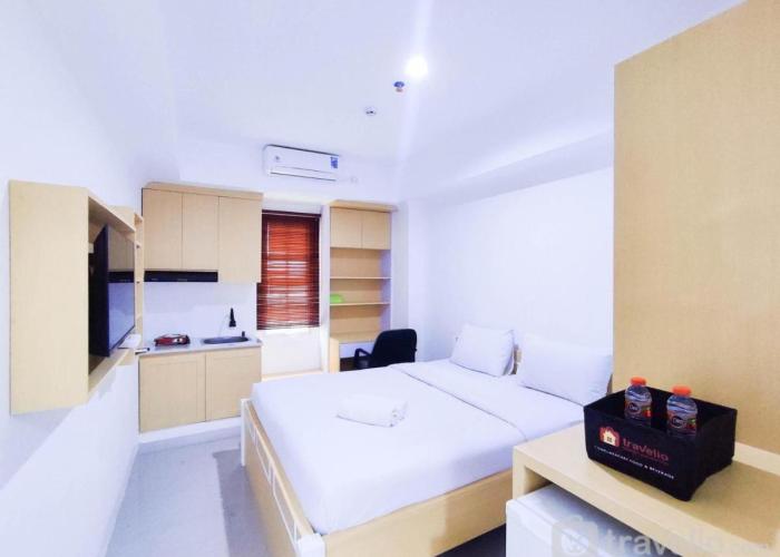 Cozy Studio at 9th Floor Paltrow City Apartment By Travelio