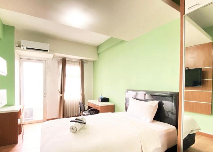Minimalist Studio Apartment at Oxford Jatinangor By Travelio
