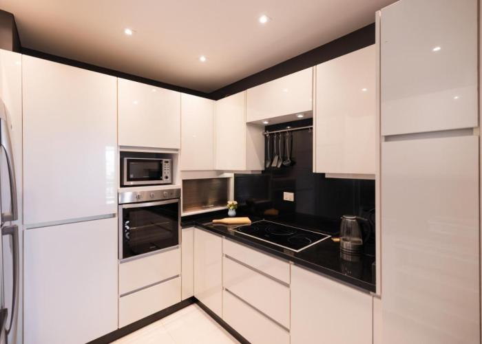 4BRs Beachside with Penthouse and stunning Seaview l EINBAY