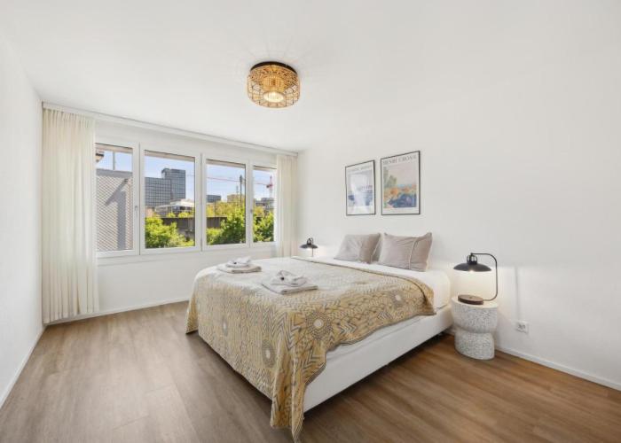 UP&GREAT Apartments - Chic Urban Homes