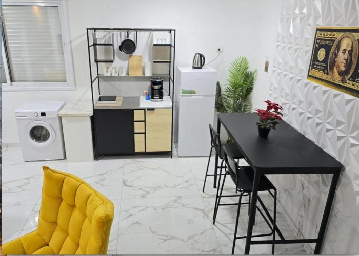 Beautiful Apartment in Ramat Gan next to SHEBA Hospital