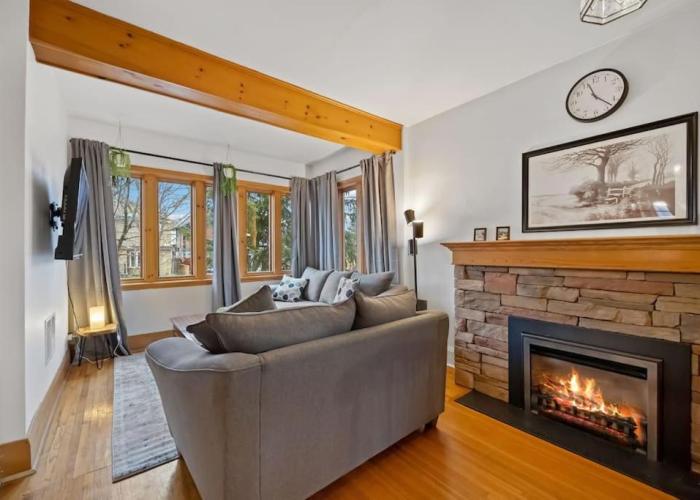 Picturesque & Serene Gem in Port Credit - Steps to Lake - Backyard