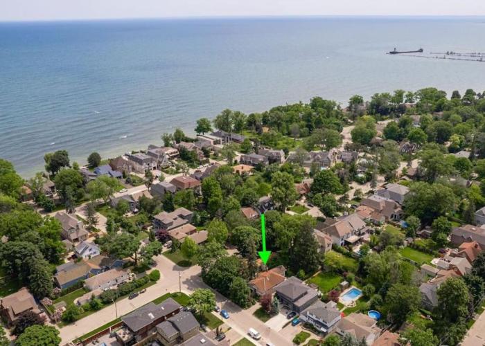 Picturesque & Serene Gem in Port Credit - Steps to Lake - Backyard