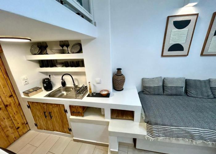 Babatseratsi skyrian studio 2