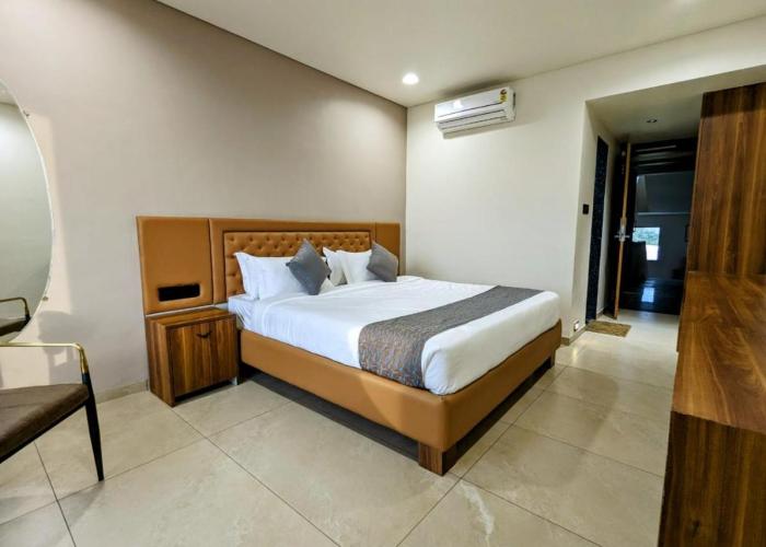 Hotel Majestic By NxtJen Hospitality