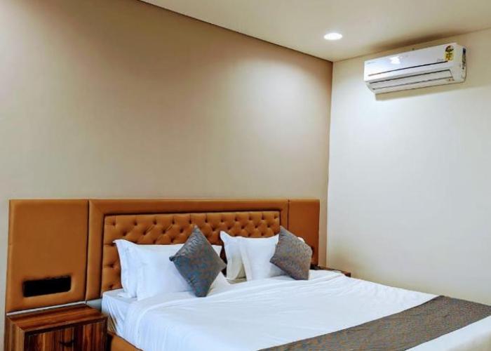 Hotel Majestic By NxtJen Hospitality