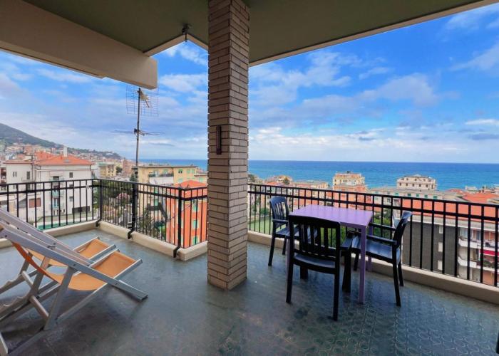 Ampio appartamento con vista