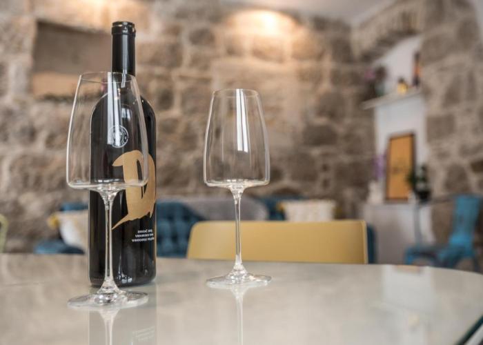 Old Stoney - Renovated Apartment near Split Palace