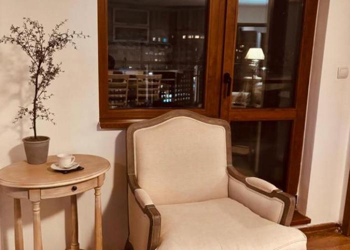 Spacious apartment with a Mountain view, big balcony and parking