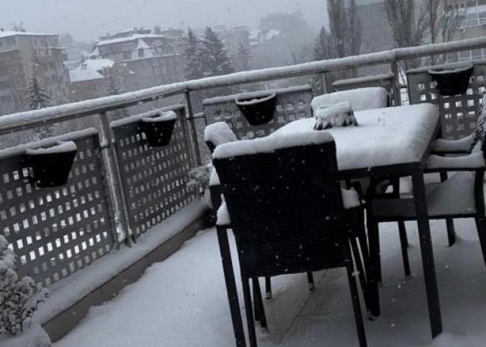 Spacious apartment with a Mountain view, big balcony and parking