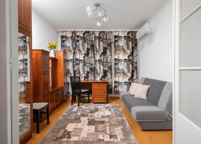 1BD flat with Desk on Russian Monument Square by Flat Mаnager