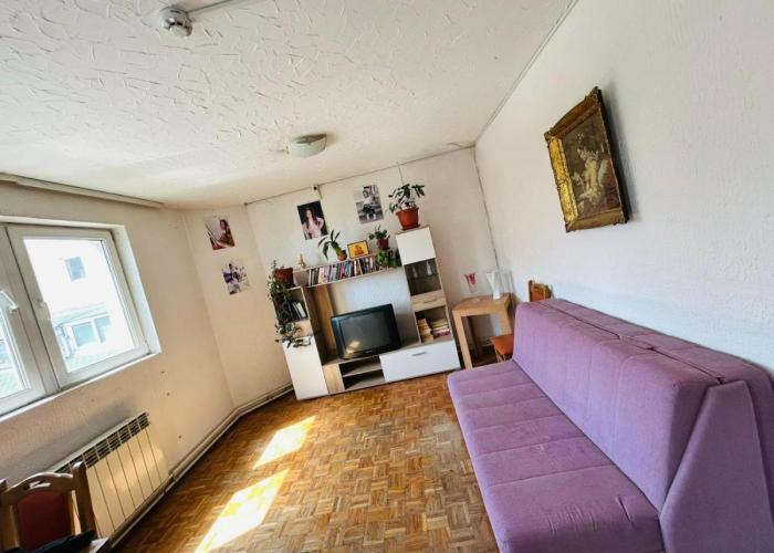 Rooms for rent 
