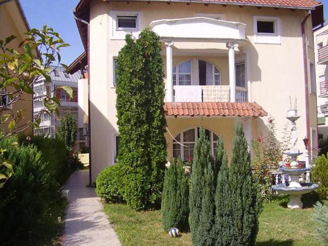 Rooms for rent 