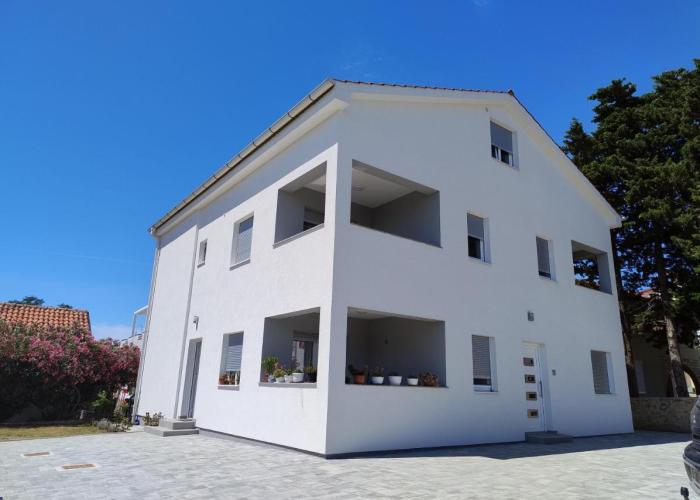 Apartment Gama 1
