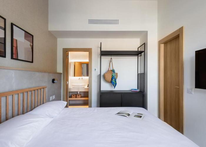 Tayo Studios & Apartments