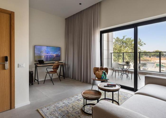 Tayo Studios & Apartments