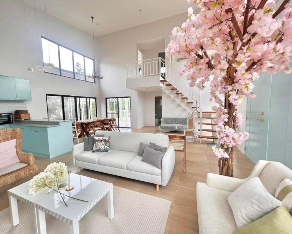 фото Experience Elements CherryBlossoms, Pool,SunRoom
