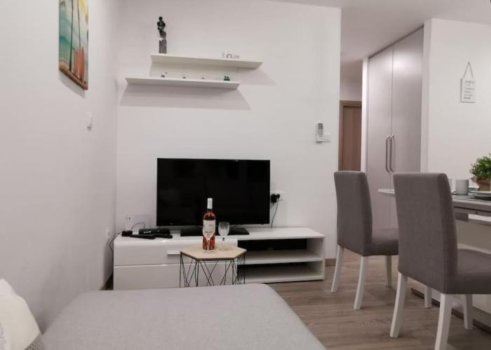 Maris apartment-Balcony with view and Free parking