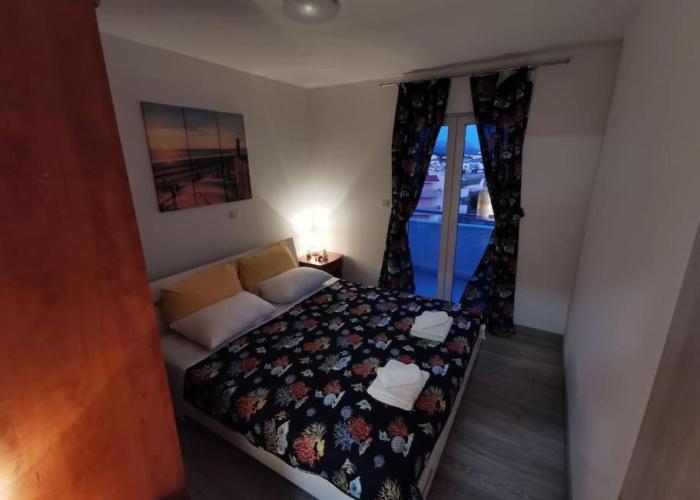 Maris apartment-Balcony with view and Free parking