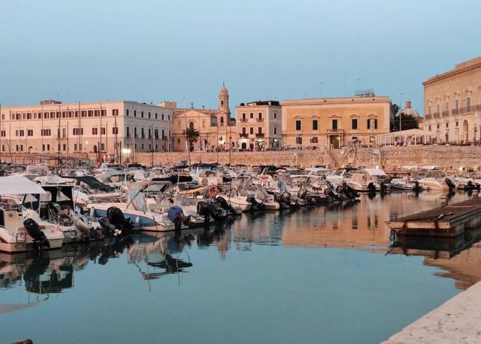 Che Vista Trani Apartments