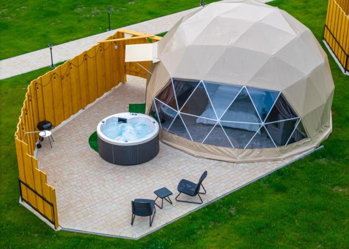 Diamond Glamp & Jacuzzi
