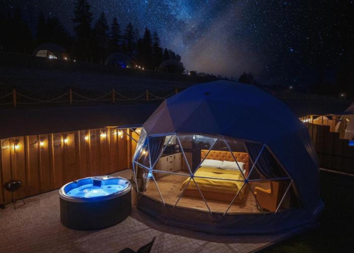 Diamond Glamp & Jacuzzi