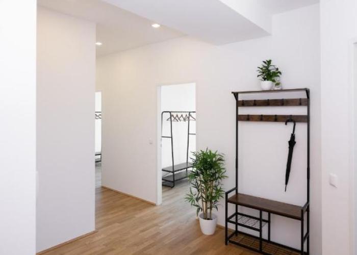 FREE Parking, Luxury Beds, Nespresso, Netflix