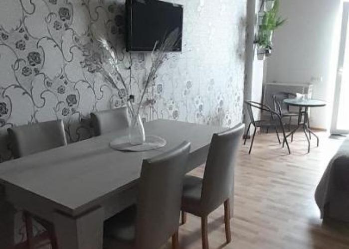 Cozy and Comfortable Apartamemt