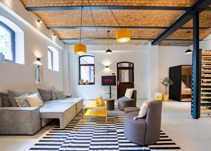 Luxuriöses 100m2 Loft mit Sauna & Parkplatz - Platz für 4 Personen