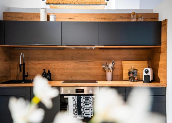 Luxuriöses 100m2 Loft mit Sauna & Parkplatz - Platz für 4 Personen