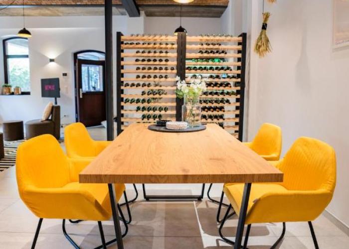 Luxuriöses 100m2 Loft mit Sauna & Parkplatz - Platz für 4 Personen