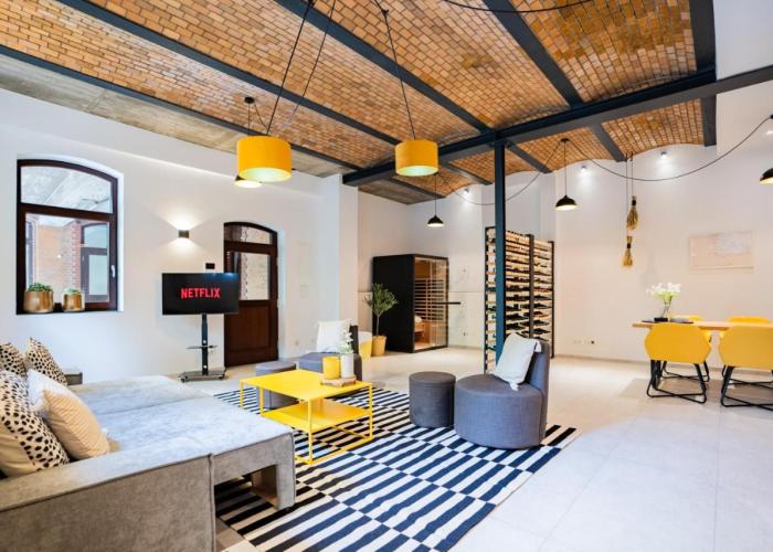 Luxuriöses 100m2 Loft mit Sauna & Parkplatz - Platz für 4 Personen