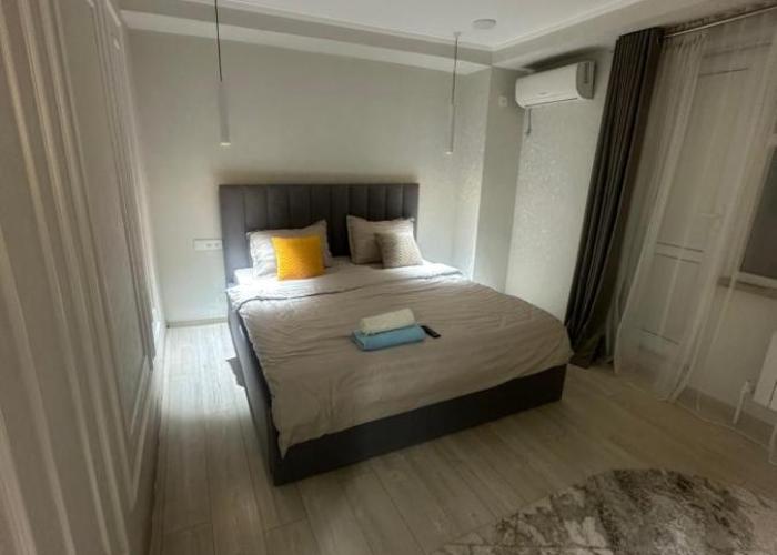 1 комнатная квартира Lux класса в центре Шымкента