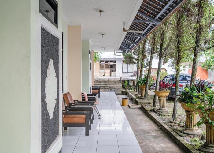 Collection O Tasikmalaya Near Stadium Wiradadaha Formerly Hotel Abadi