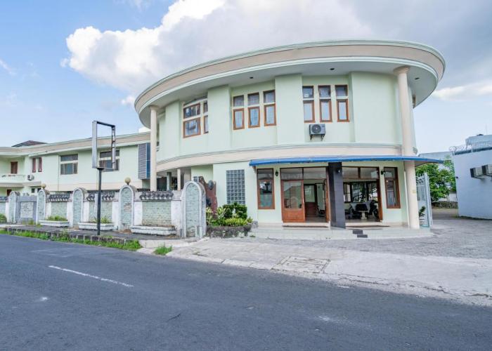 Collection O Tasikmalaya Near Stadium Wiradadaha Formerly Hotel Abadi