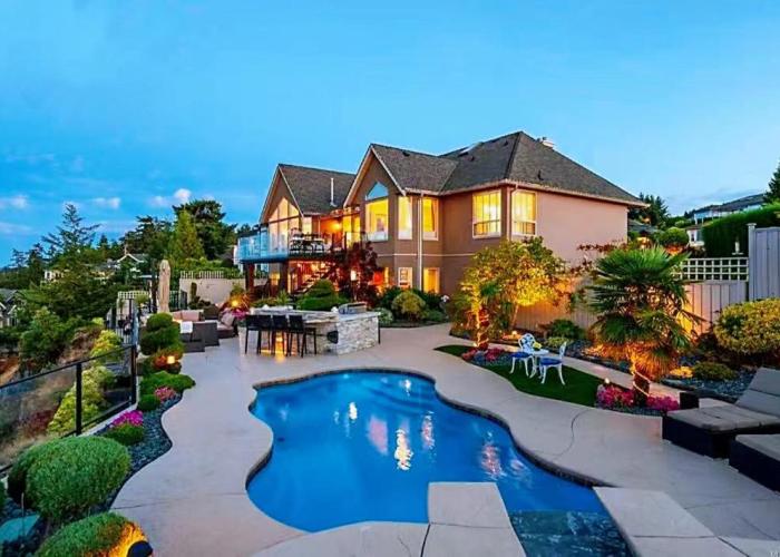 Oceanfront Gated villa
