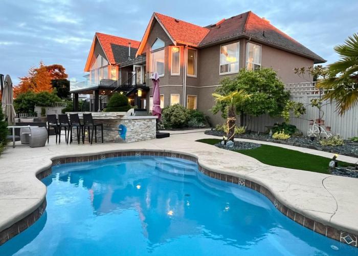 Oceanfront Gated villa