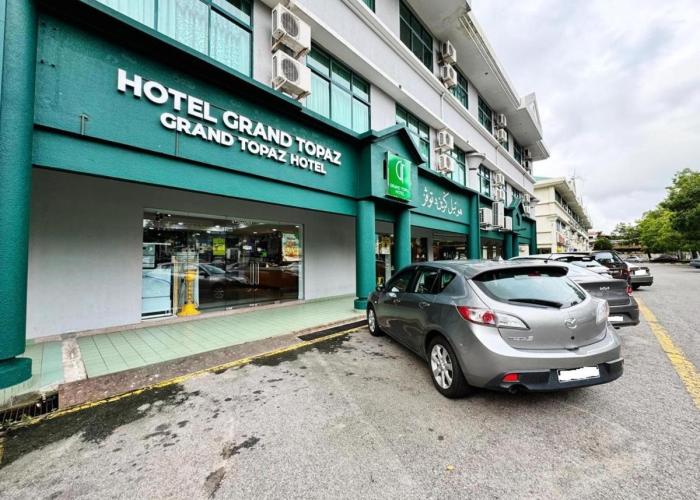 Grand Topaz Hotel