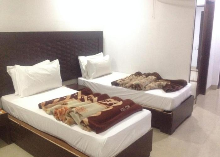 Five Monts Hotel