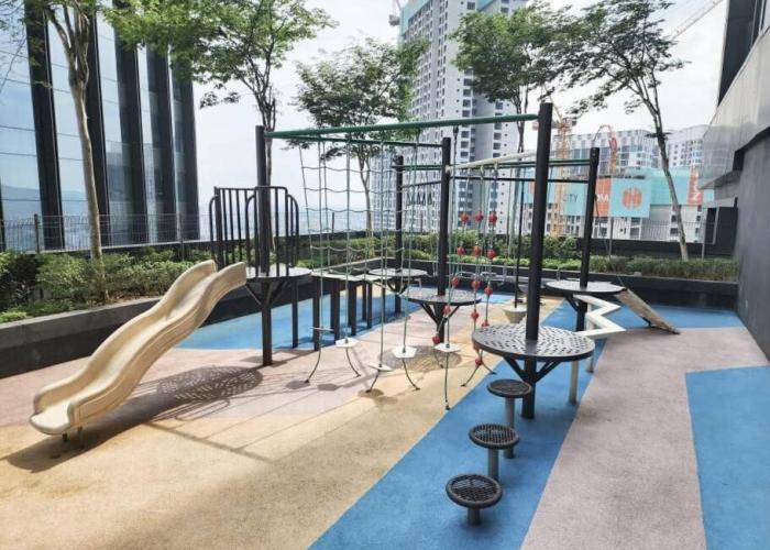 Luxury DoubleTree Hill10 Residence at i-City , free parking H2901