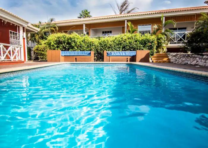 Beach Life Apartments